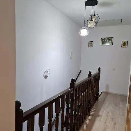 Casa Si Curte Confortabila Vila Brašov