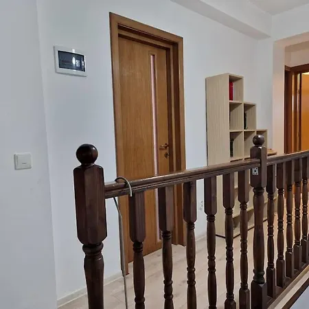 Casa Si Curte Confortabila 빌라