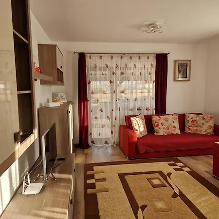 Casa Si Curte Confortabila 빌라 브라쇼브