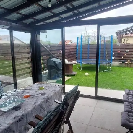 Casa Si Curte Confortabila 빌라